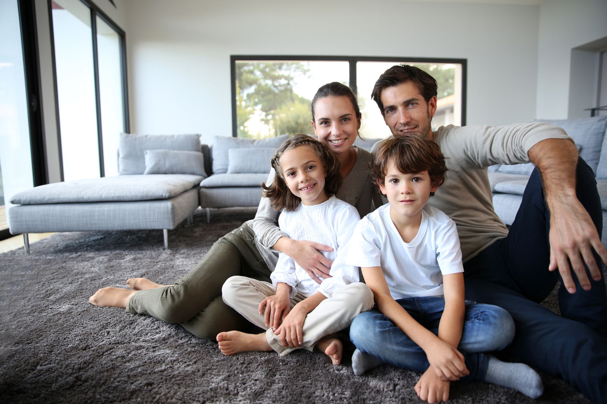 Servicio personalizado y asesoramiento legal. INMOBILIARIA OLUCHA  en Onda